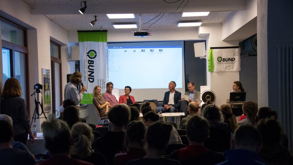 Vortrag & Diskussion: Pestizidexporte in den Globalen Süden